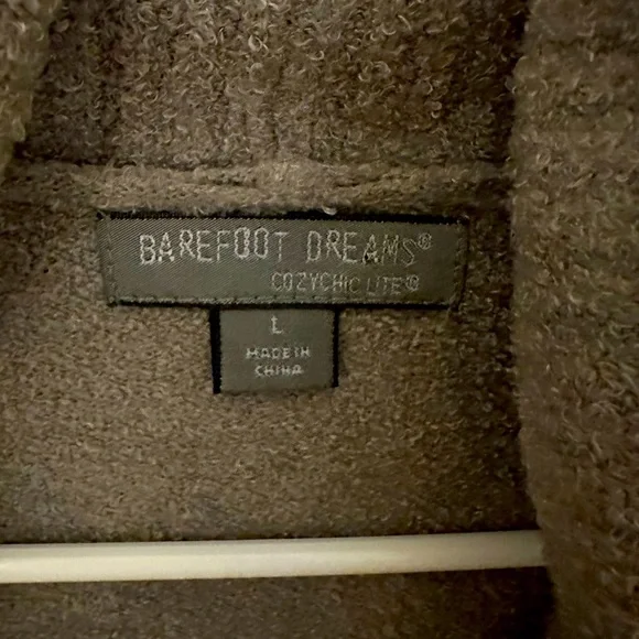 Barefoot Dreams cardigan - Picture 3 of 3